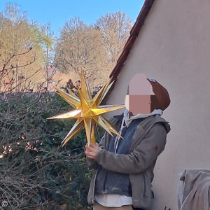 Der restaurierte Stern der Turmspitze